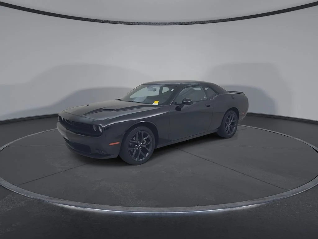 Used 2023 Black Dodge SXT image 8