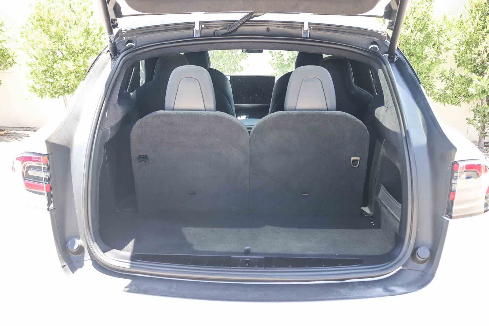 Used 2022 White Tesla Plaid image 29