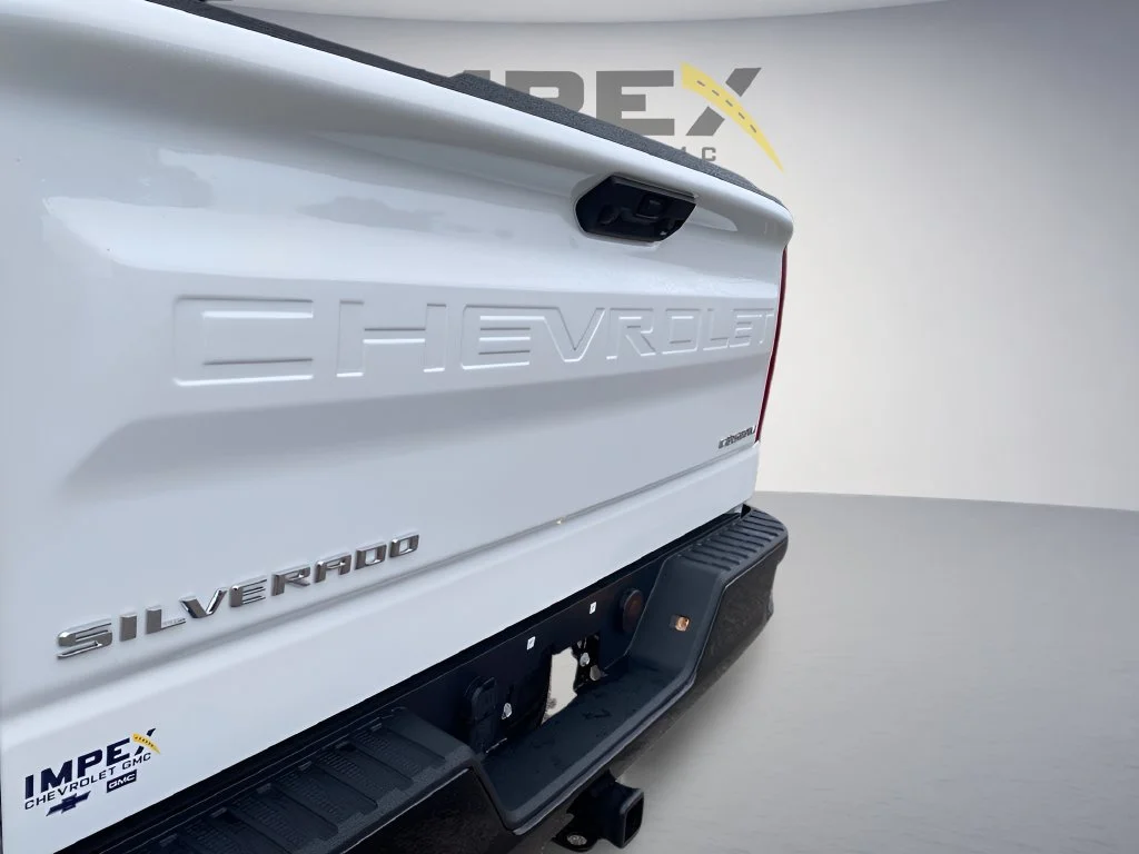 New 2026 Summit White Chevrolet Custom Trail Boss image 39