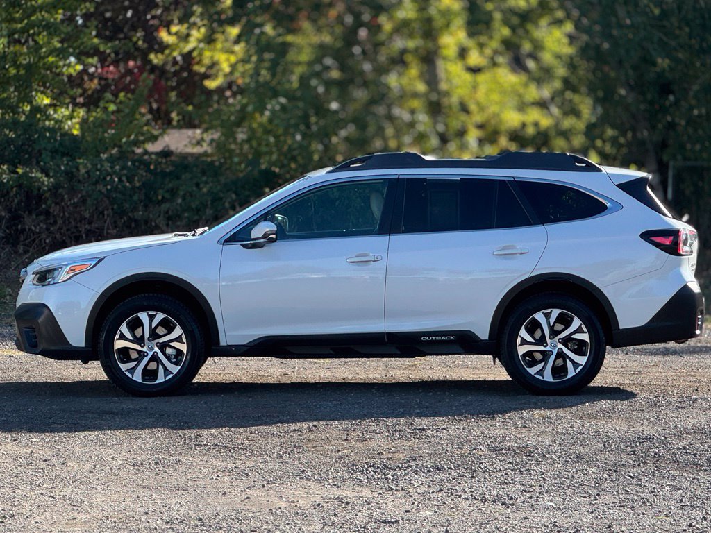 Used 2021 Crystal White Pearl Subaru Limited image 3