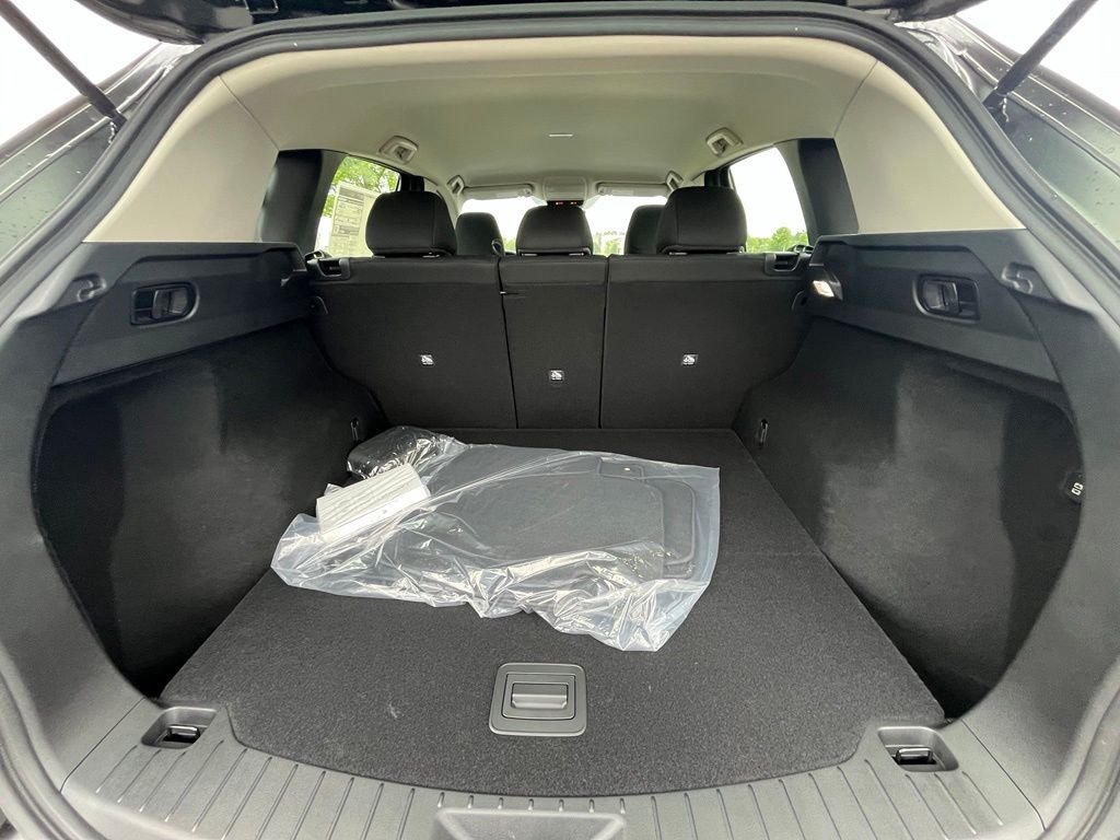 New 2026 Machine Gray Metallic Mazda 2.5 S AWD image 25
