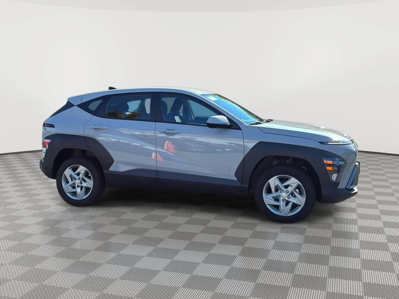 Used 2026 Cyber Gray Metallic Hyundai SE image 4