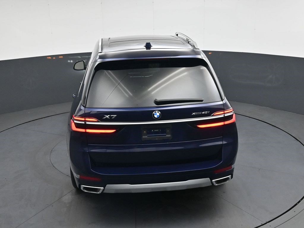 Used 2026 Tanzanite Blue II Metallic BMW xDrive40i image 23