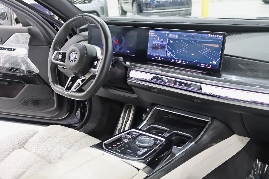 Used 2023 Blue BMW 760i xDrive image 34