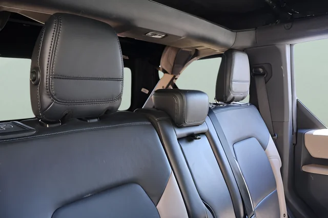 Used 2022 Gray Ford Wildtrak image 21