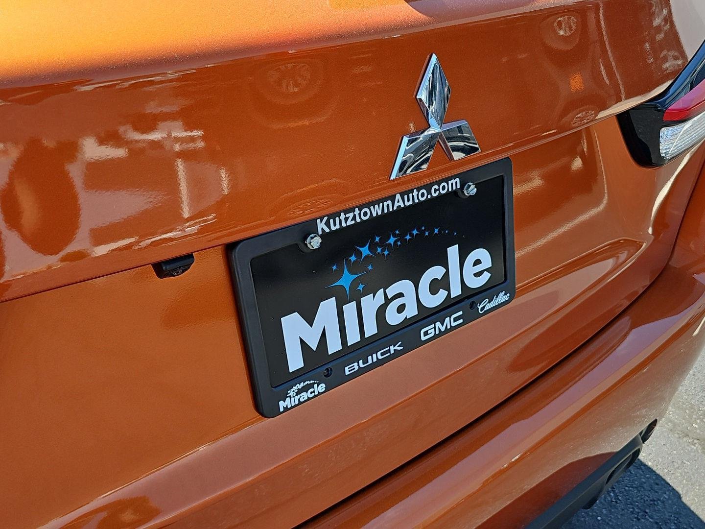 Used 2025 Sunshine Orange Metallic Mitsubishi ES image 30