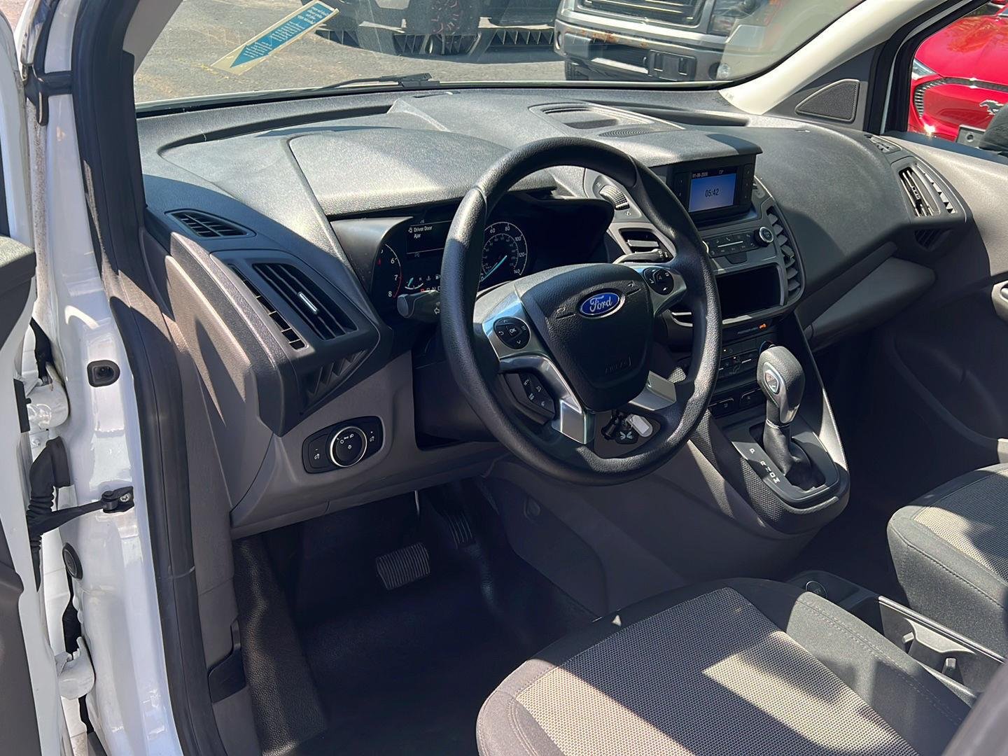 Used 2019 Frozen White Ford XL image 2