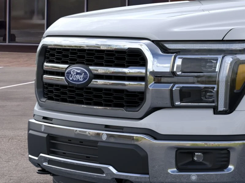 New 2026 Oxford White Ford Lariat image 17