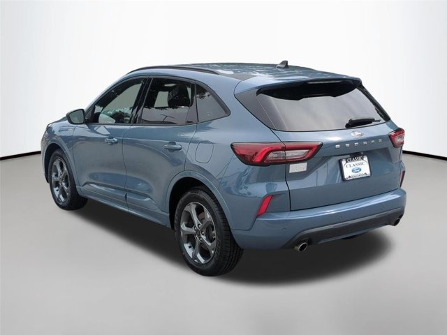 Used 2024 Vapor Blue Metallic Ford  image 3