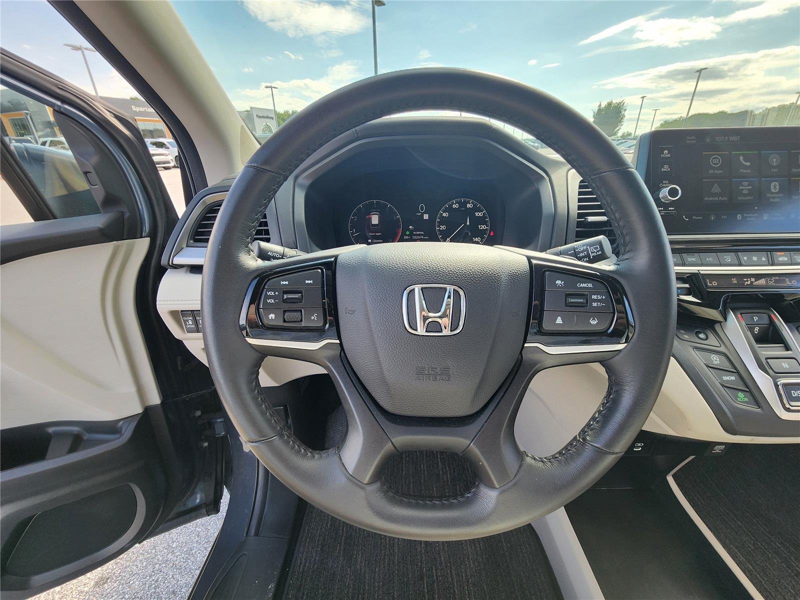 Used 2025 Crystal Black Pearl Honda EX-L image 12