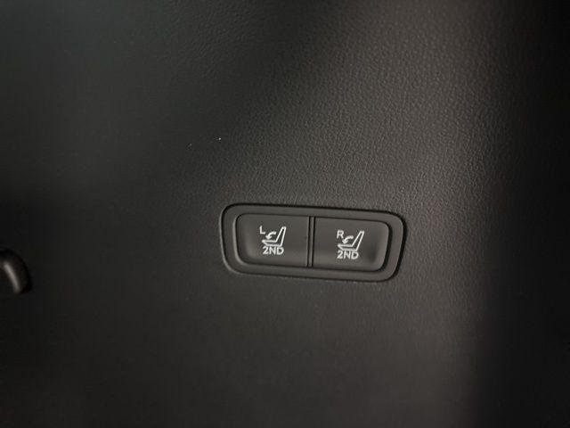 New 2026 Silver Hyundai SEL image 31