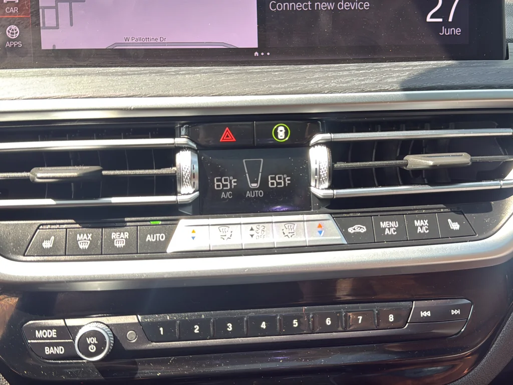 Used 2023 Black BMW xDrive30i image 24