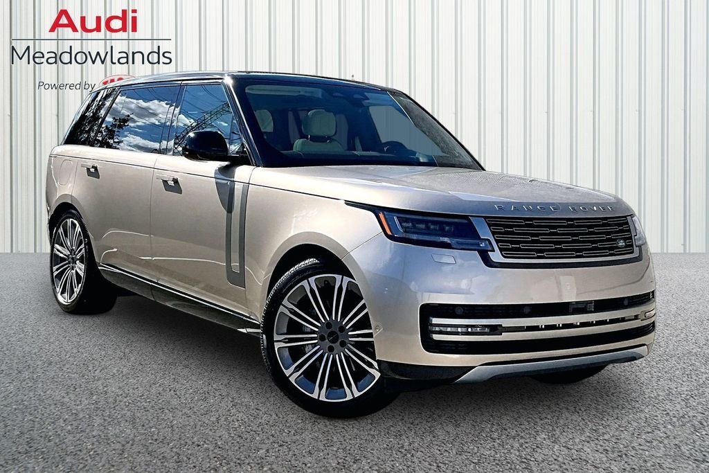 Used 2026 Gold Land Rover SE image 3