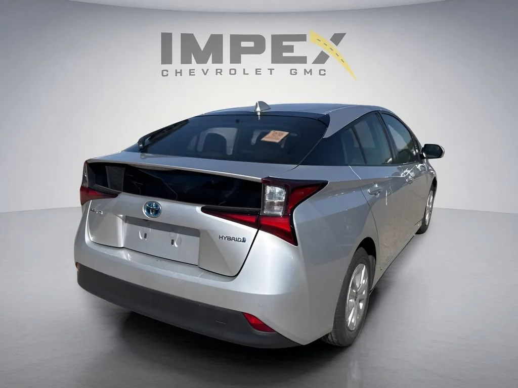 Used 2022 Silver Toyota L Eco image 4