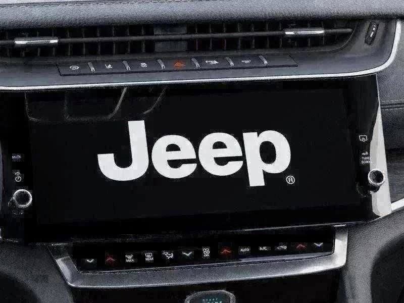New 2026 Bright White Clear-Coat Exterior Paint Jeep Altitude image 79