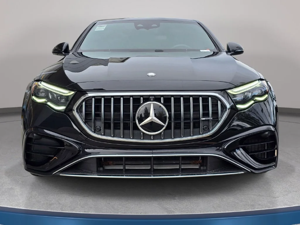 Used 2025  Mercedes-Benz E 53 AMG® image 3