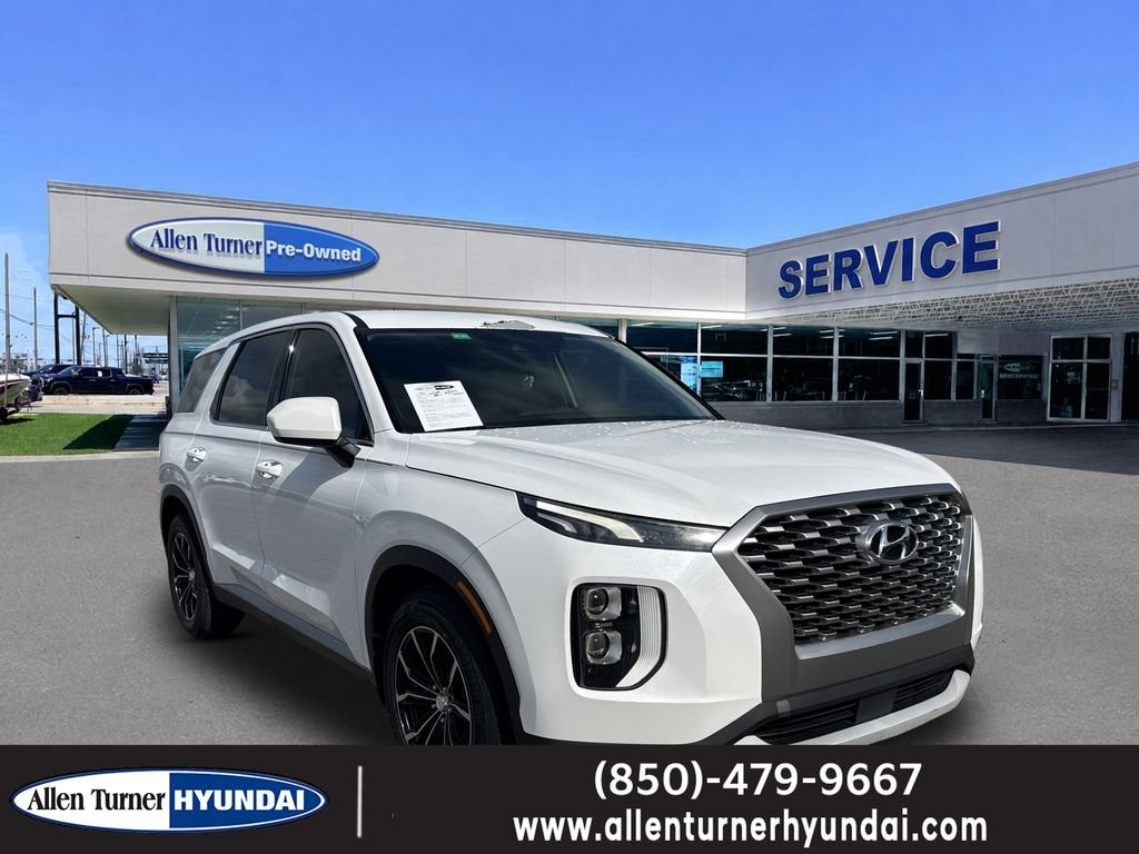 Used 2020 Hyper White Hyundai SE image 1