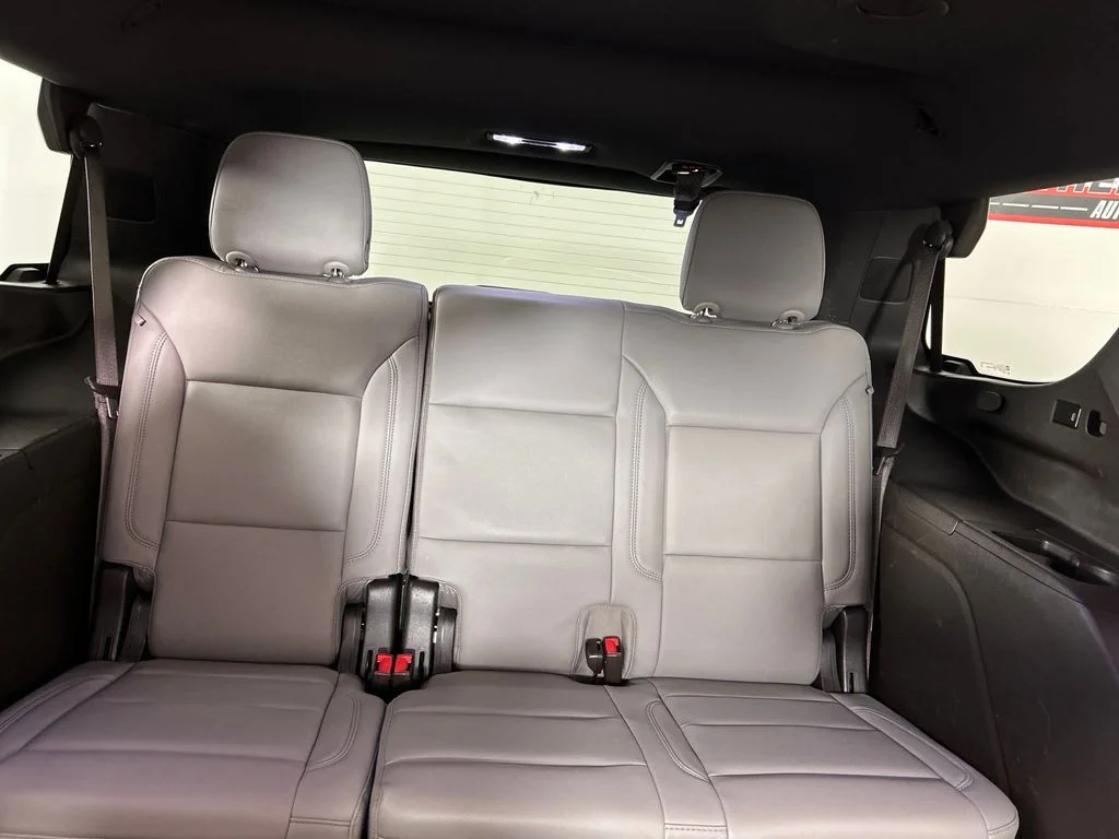 Used 2022 Red Chevrolet Z71 image 20