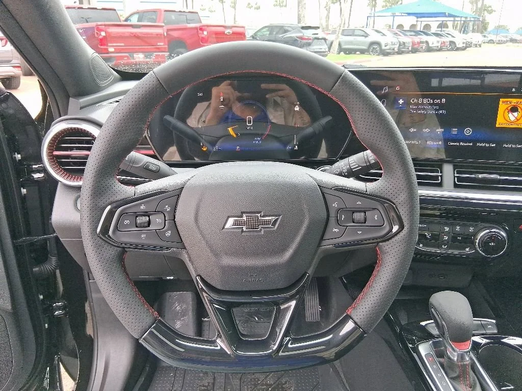 2026 Chevrolet Trax RS - Photo 8