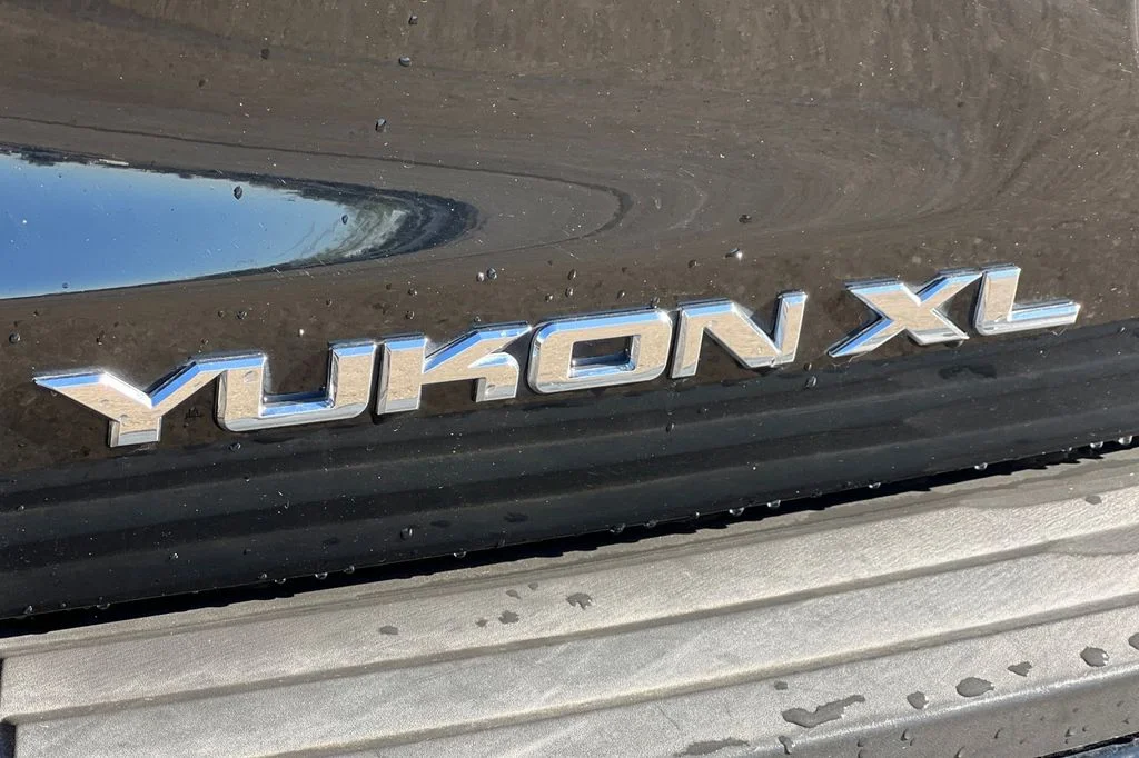 Used 2019 Black GMC SLT image 32