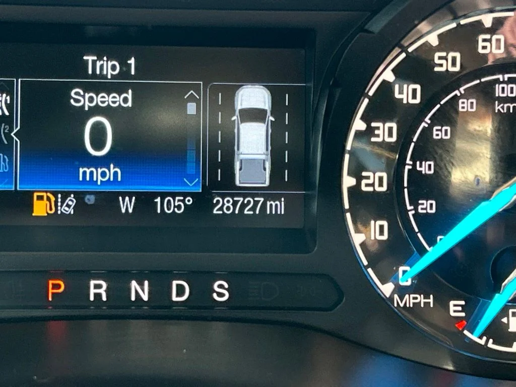 Used 2023 Gray Metallic Ford XLT image 19