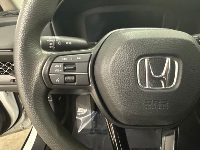 Used 2023 White Honda LX image 27