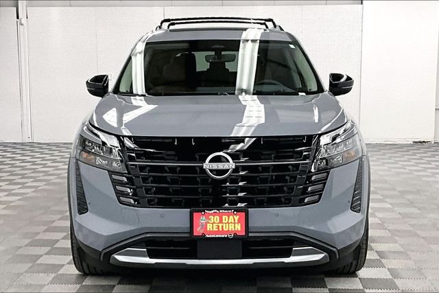 New 2026 Boulder Gray Pearl Nissan Platinum image 15