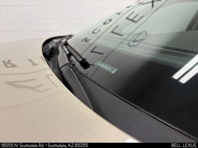 Used 2017 Gold Lincoln Reserve image 30