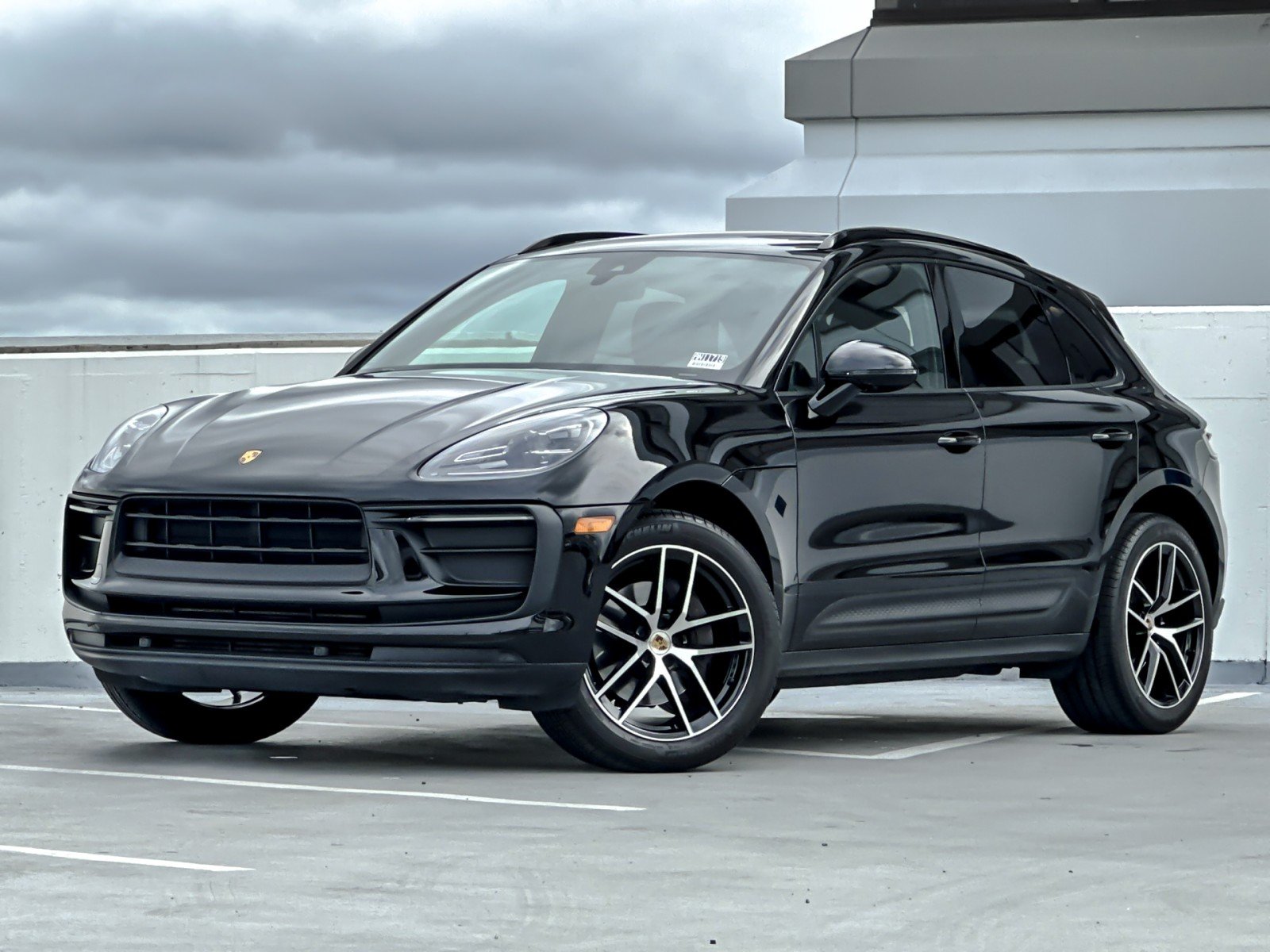 2022 Porsche Macan Base