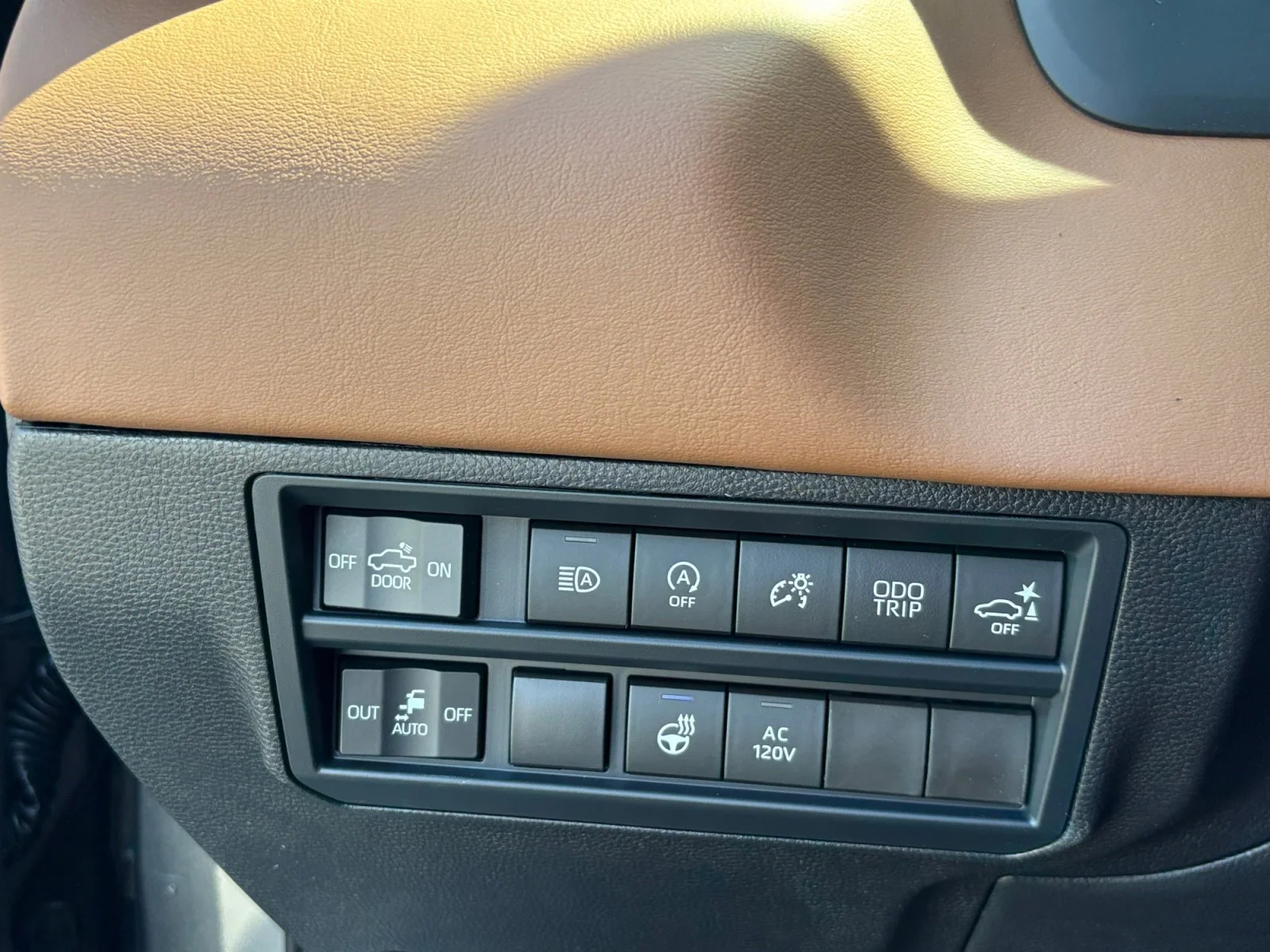 2026 Toyota Tundra 1794 Edition - Photo 24
