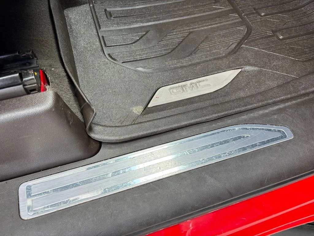 Used 2019 Red GMC SLT image 44