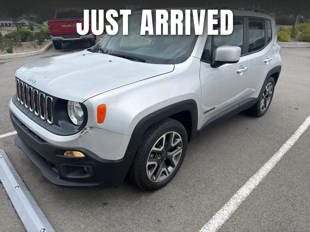 Used 2018 Glacier Metallic Jeep Latitude image 1