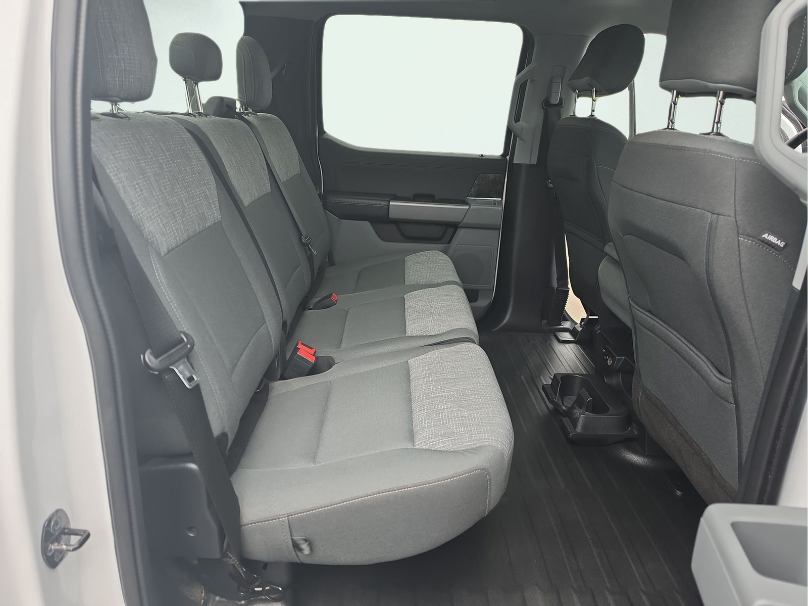 Used 2021 White Ford XLT image 16