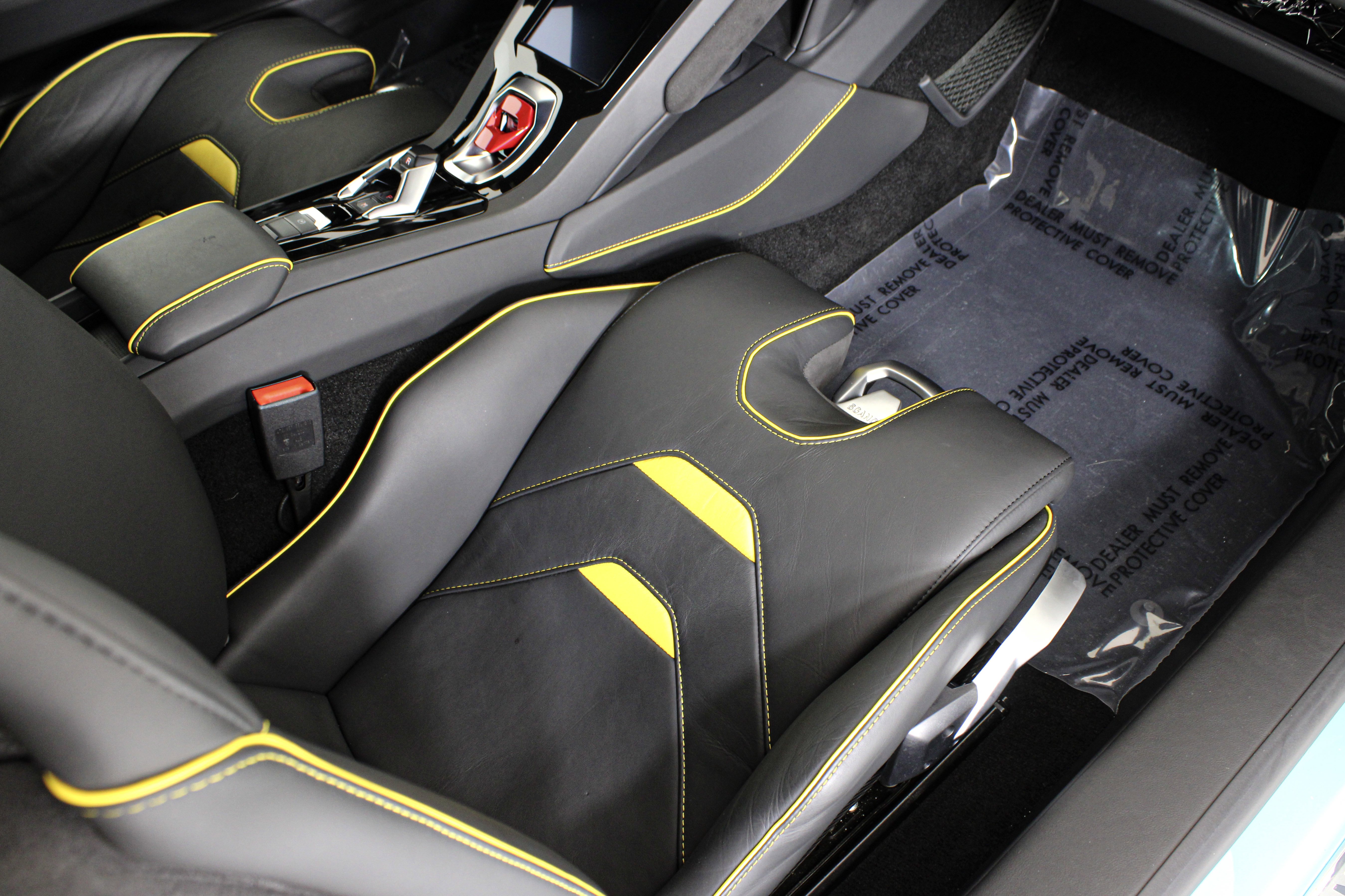 Used 2021 Blue Lamborghini  image 26