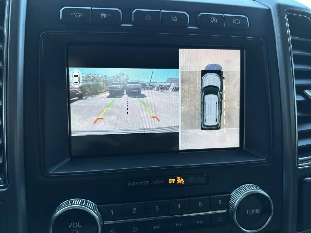Used 2018 Silver Ford Platinum image 18