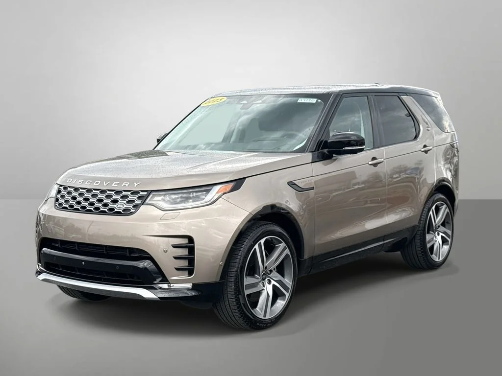 2025 Land Rover Discovery P360 Metropolitan Edition's photo