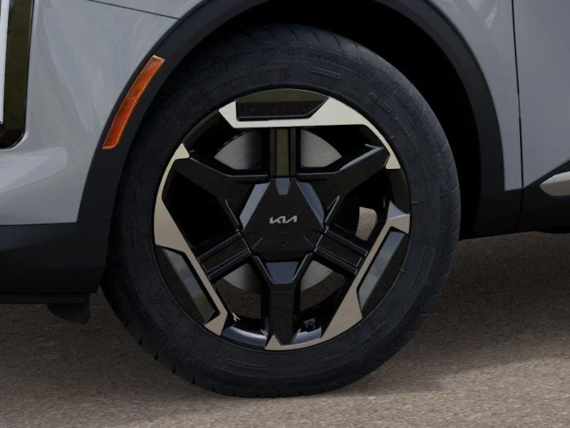 New 2027 Wolf Gray Kia S image 9