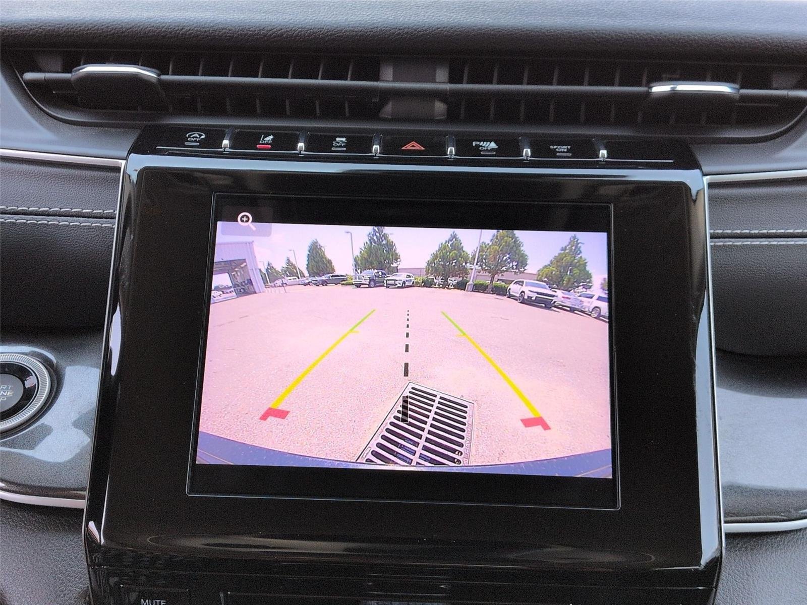 Used 2023 Diamond Black Crystal Pearlcoat Jeep Laredo image 26
