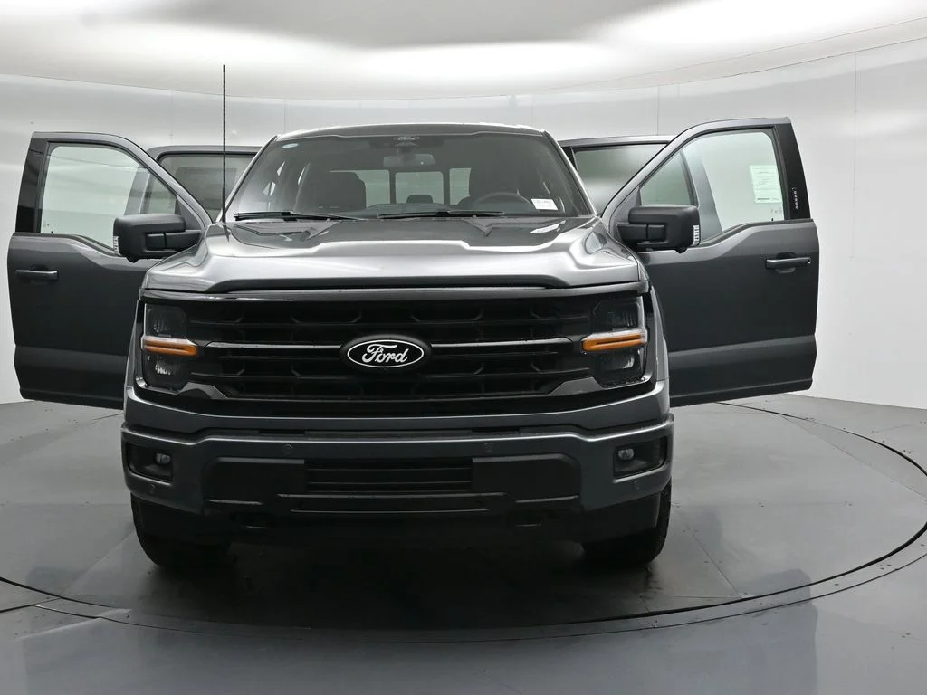 New 2026 Carbonized Gray Metallic Ford XLT image 29