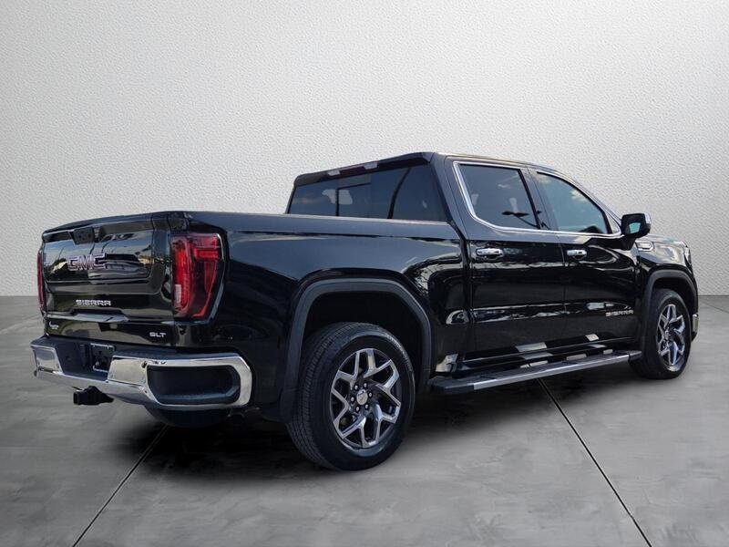 Used 2023 Onyx Black GMC 2WD CREW CAB 147" SLT image 4