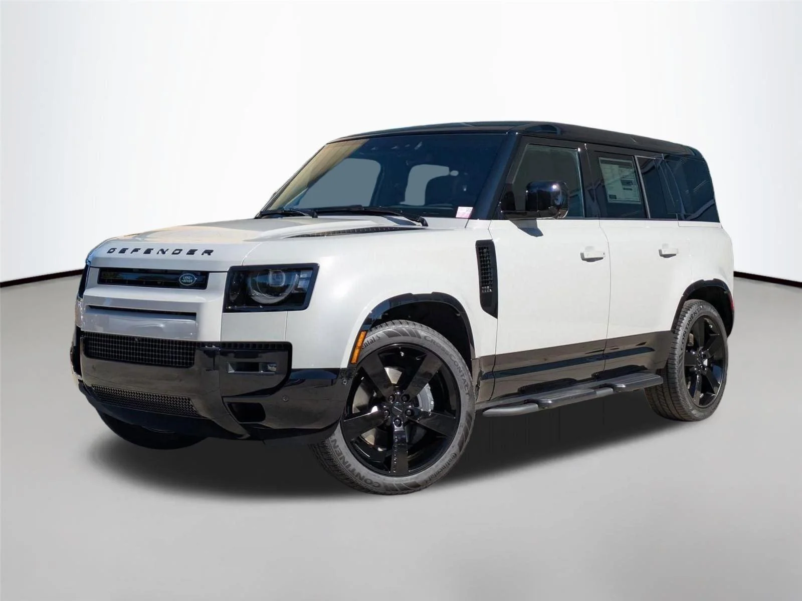 2026 Land Rover Defender 110 X-Dynamic SE P500's photo
