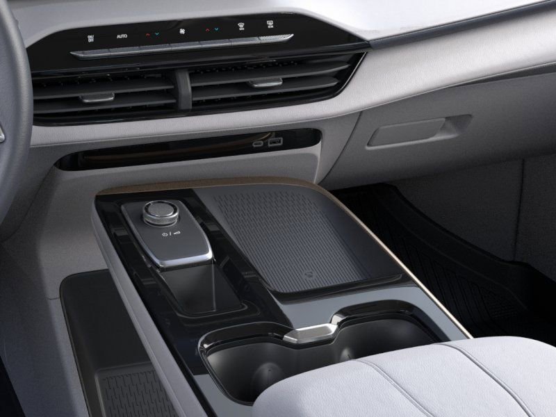 New 2026 Iridescent White Tricoat Buick Avenir image 23