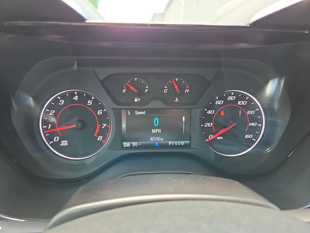 Used 2018 White Chevrolet 1LT image 26