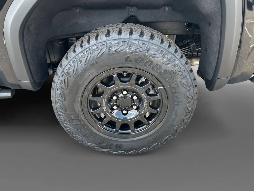 New 2026 Onyx Black GMC AT4X image 15