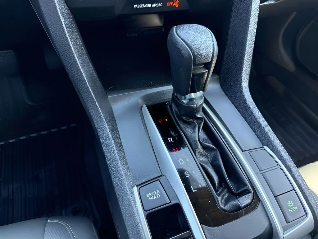 Used 2020  Honda LX image 15