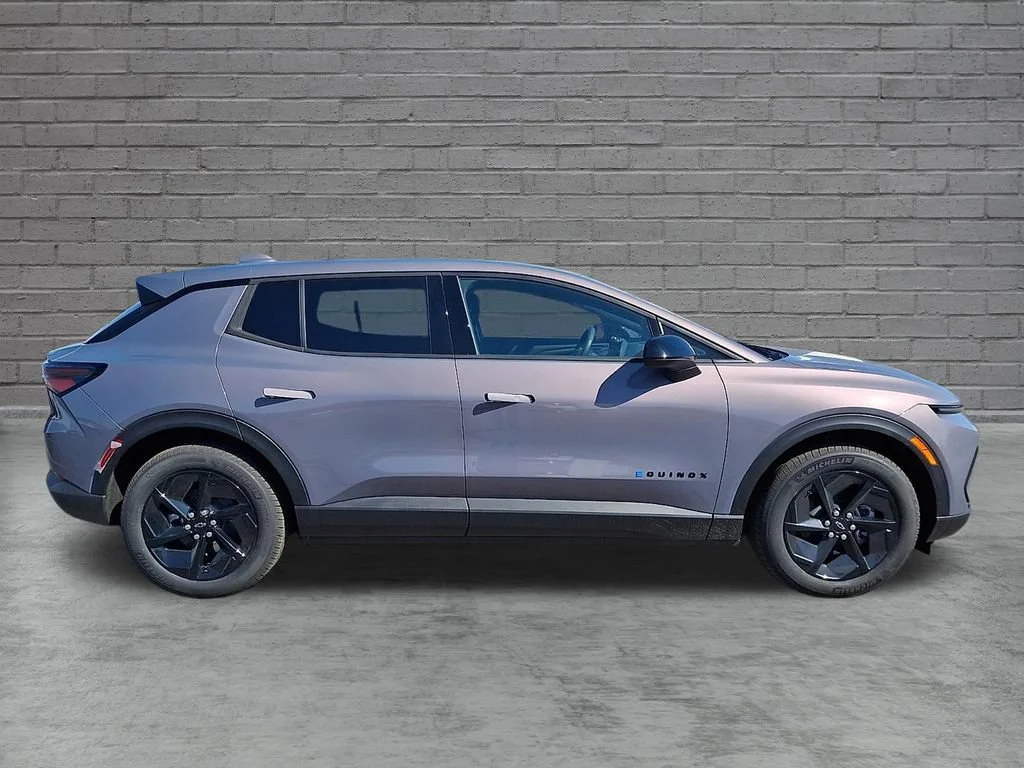 New 2026 Galaxy Gray Metallic Chevrolet LT image 8