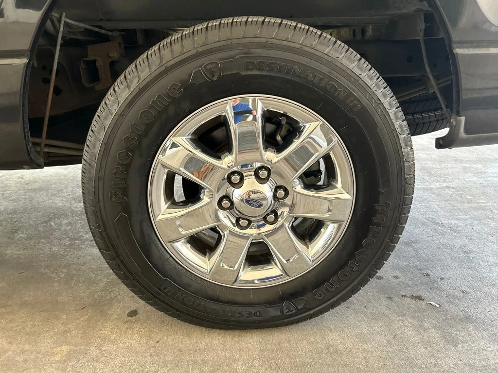 Used 2013 Black Ford XLT image 19