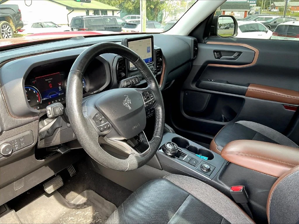 Used 2021 Red Ford Outer Banks image 5