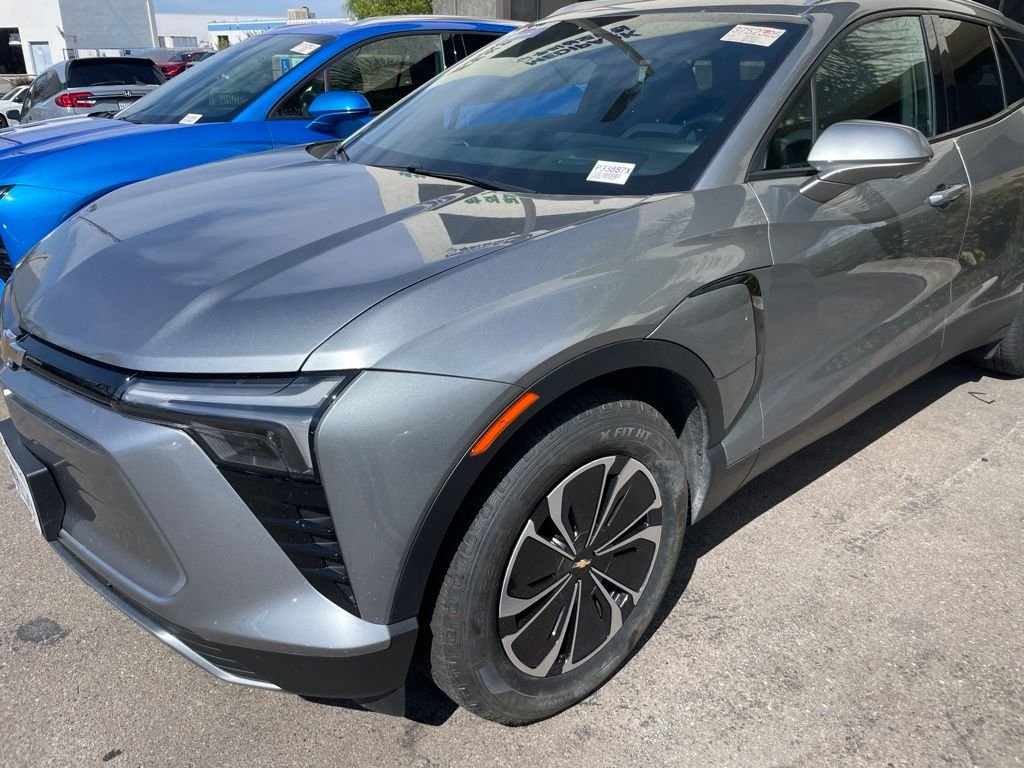 Used 2024 Sterling Gray Metallic Chevrolet LT image 5
