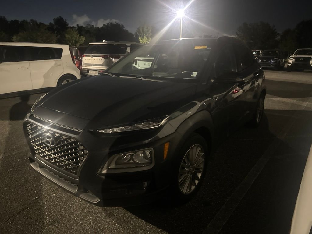 Used 2021 Gray Hyundai SEL image 1